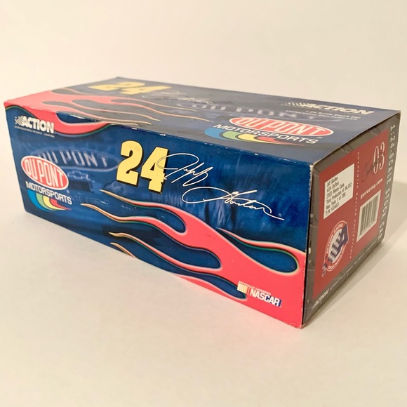 Jeff Gordon NASCAR #24 DuPont 2003 Monte Carlo Diecast Action Racing Stock Car - Picture 8 of 10